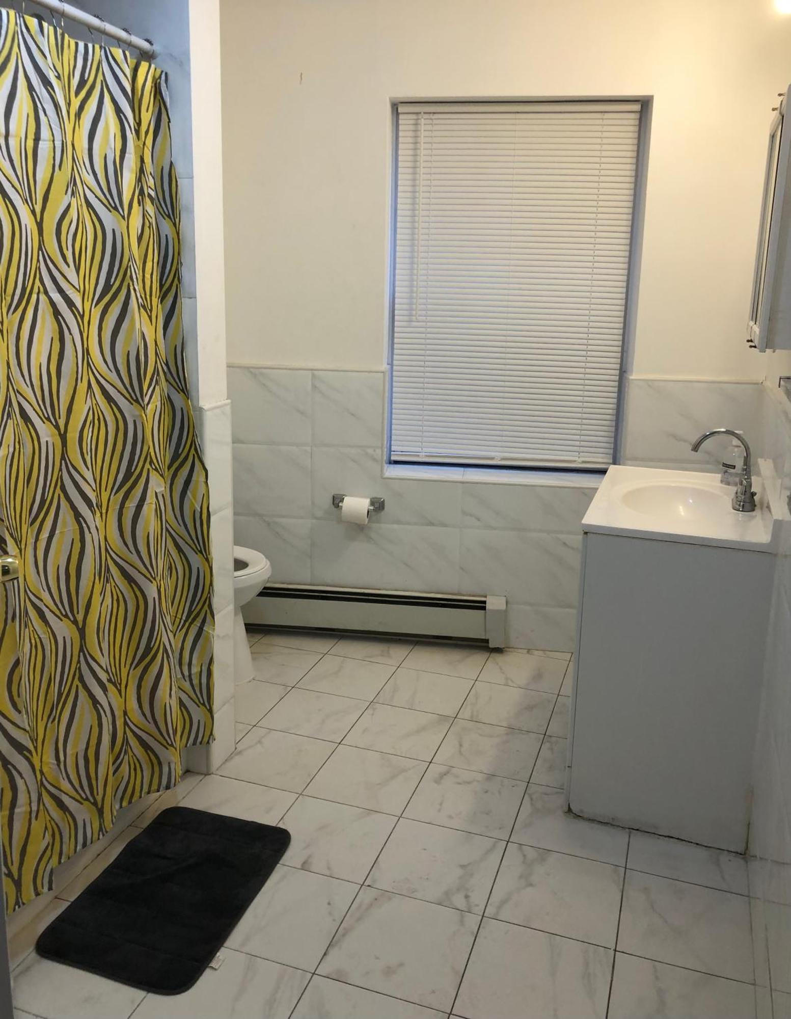 Large And Private Apartment Can Sleep Up To 8 People Comfortably With Direct Nyc Manhattan Train Only 5 Minute Walk Away Elizabeth Exterior photo